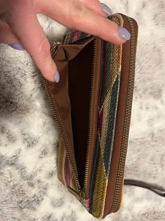 Fossil Multicolor Geometric Stripe Wristlet/Wallet - Picture 4 of 5